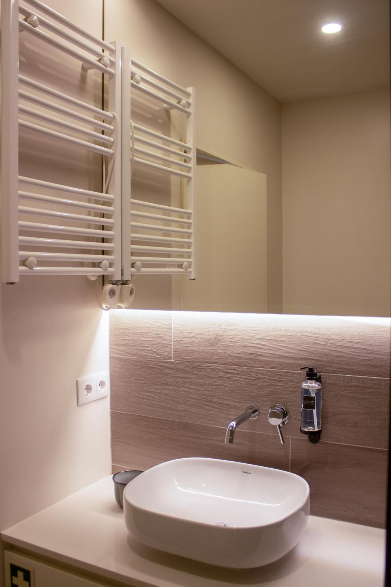 Orm - Sao Lazaro Apartment ポルト エクステリア 写真